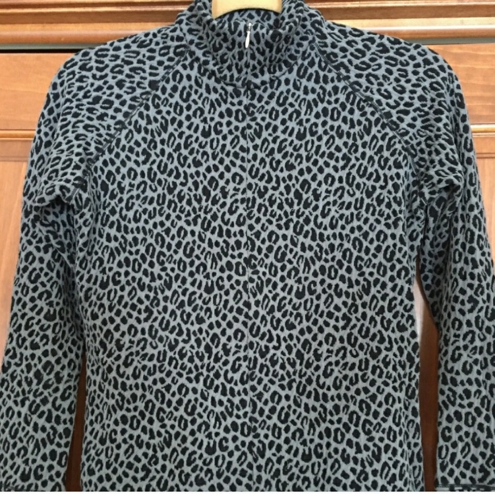 Lucy Athletic Pullover